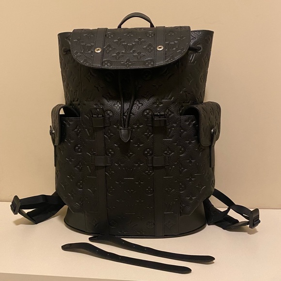 Louis Vuitton CHRISTOPHER MM - Picture 10 of 17